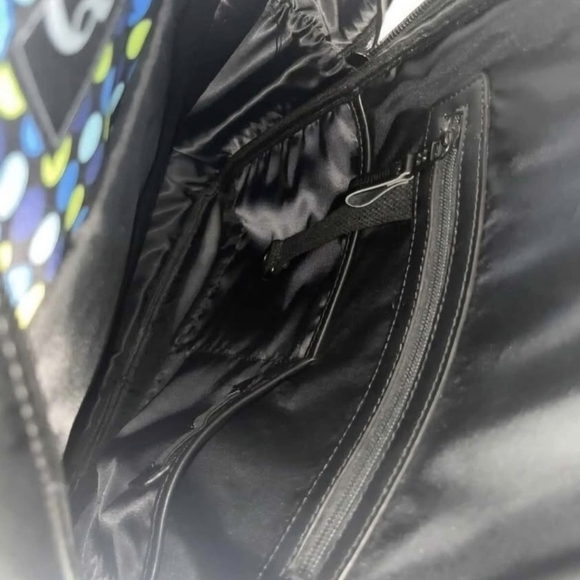 Qualtrics Black Waterproof Laptop Travel Backpack Front Pocket Adjustable Straps - Picture 10 of 10